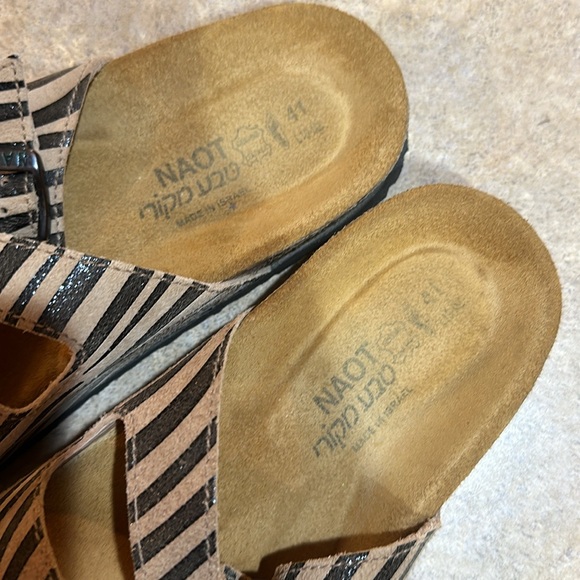 Women’s NAOT sandals size 41 - Picture 2 of 8